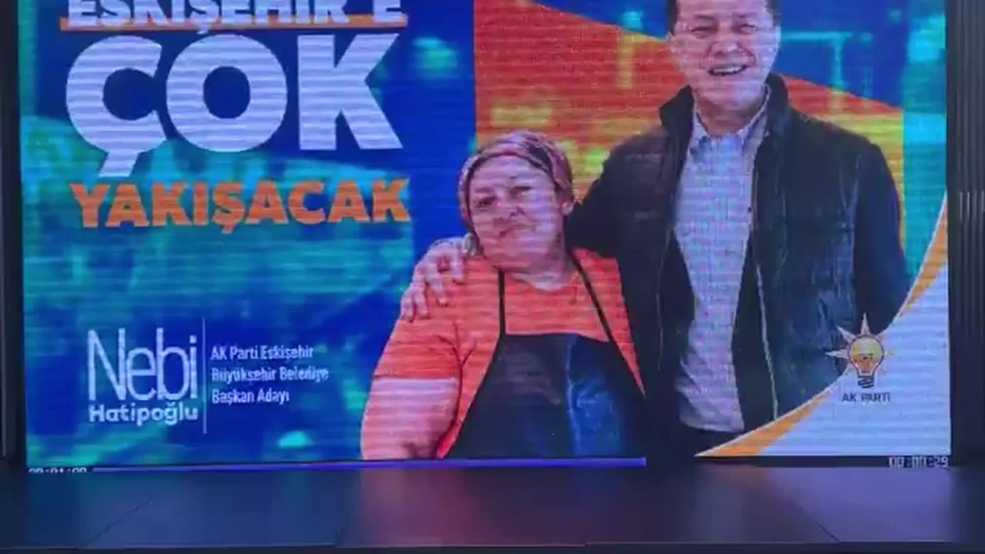 AKP ESKİŞEHİR ADAYI HATİPOĞLU, "BASIN MENSUPLARIMIZA BİR ASGARİ ÜCRET VERECEĞİZ" DEDİ. GAZETECİLER CEMİYETİ KINADI: " RÜŞVET VAADİ OLARAK DEĞERLENDİRİYORUZ"