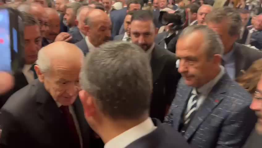 Bahçeli'den Özel'e: ''Birbirimizi kırmıyoruz inşallah, bazen siyaseten söylememiz gerekenler oluyor''