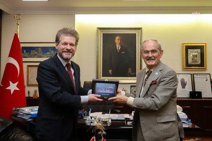 Kuzey Makedonya Cumhuriyeti Ankara Büyükelçisi Jovan Manasijevski  Yılmaz Büyükerşen’i ziyaret etti.