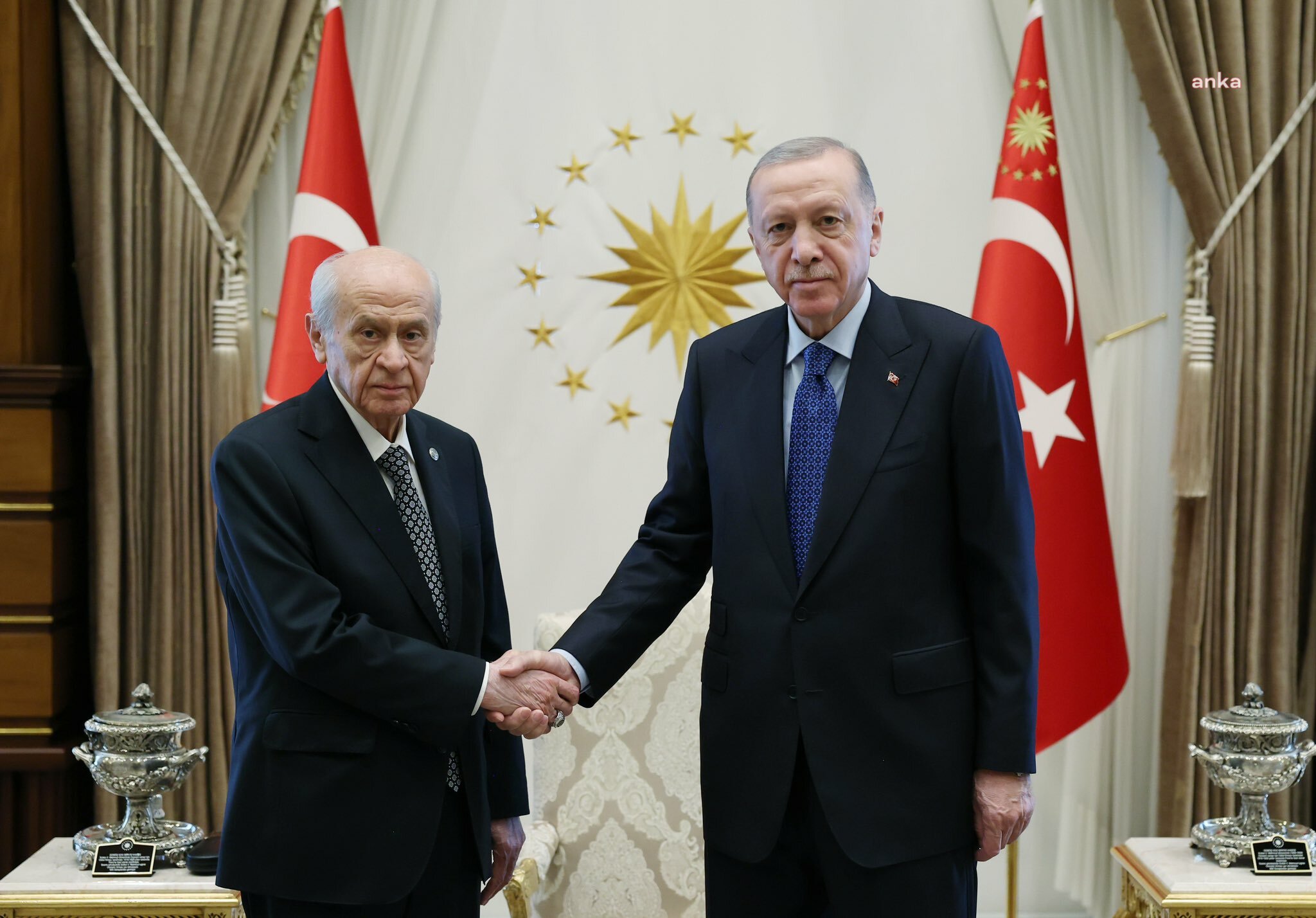Cumhurbaşkanı Erdoğan, MHP Genel Başkanı Bahçeli ile görüşecek.