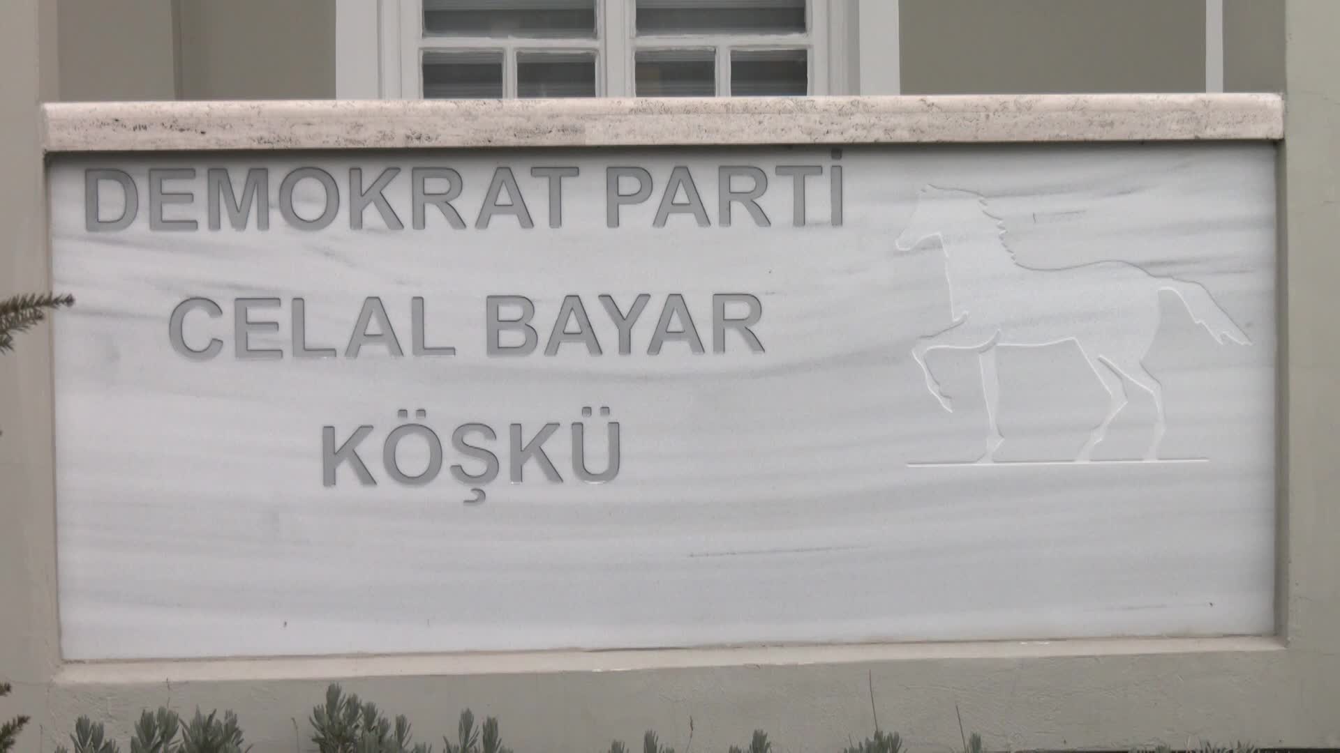 DEMOKRAT PARTİ’NİN ÇANKAYA BELEDİYE BAŞKAN ADAYI İREM TAŞPINAR OLDU... TAŞPINAR: "HERKESİN CUMHURİYETE BORCU VAR AMA EN ÇOK EĞİTİMLİ KADINLARIN CUMHURİYETE BORCU VAR. BU GÖREVDE, CUMHURİYETE OLAN BORCUMUZU ÖDEMEYE TALİBİZ”