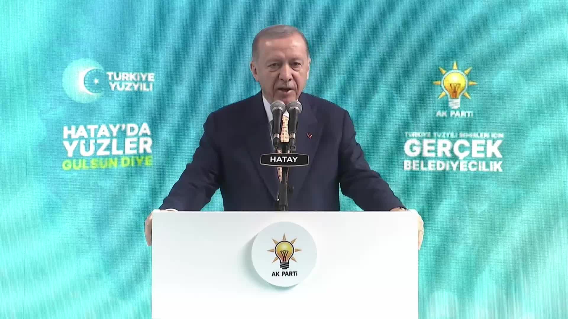 ERDOĞAN: "MERKEZİ YÖNETİMLE YEREL YÖNETİM EL ELE VERMEZSE, DAYANIŞMA HALİNDE OLMAZSA O ŞEHRE HERHANGİ BİR ŞEY GELMEZ"