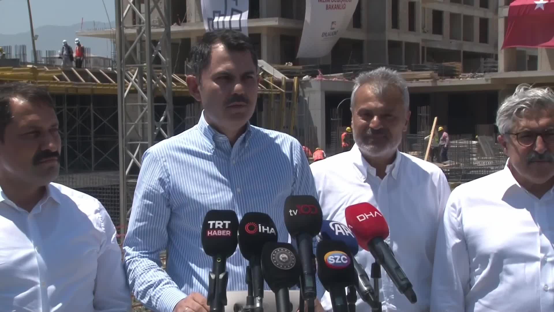 Murat Kurum: Hatay'da 156 bin konutumuzun, iş yerimizin inşa faaliyetleri devam ediyor