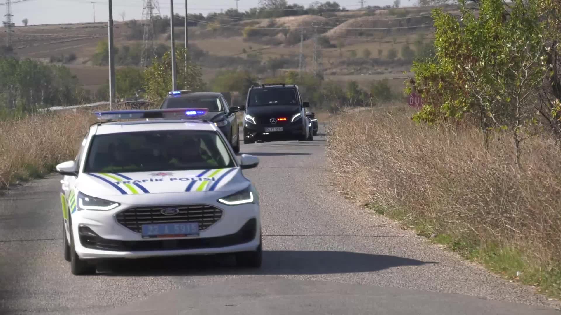 Özgür Özel'den, Selahattin Demirtaş'a ziyaret