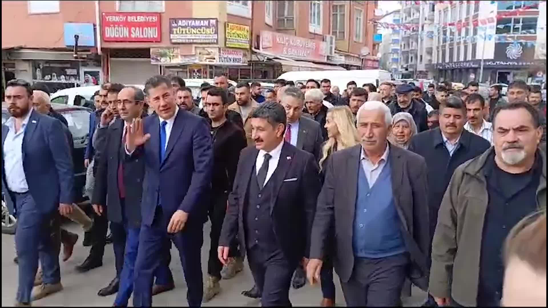 SİNAN OĞAN, İYİ PARTİ ADAYINA DESTEK İÇİN YOZGAT’A GELDİ