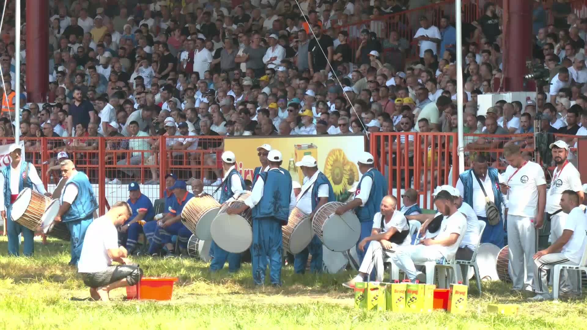 Tarihi Kırkpınar Yağlı Güreşleri’nin son gün müsabakalarını Yılmaz, Özel, Bak, ve İmamoğlu birlikte izledi