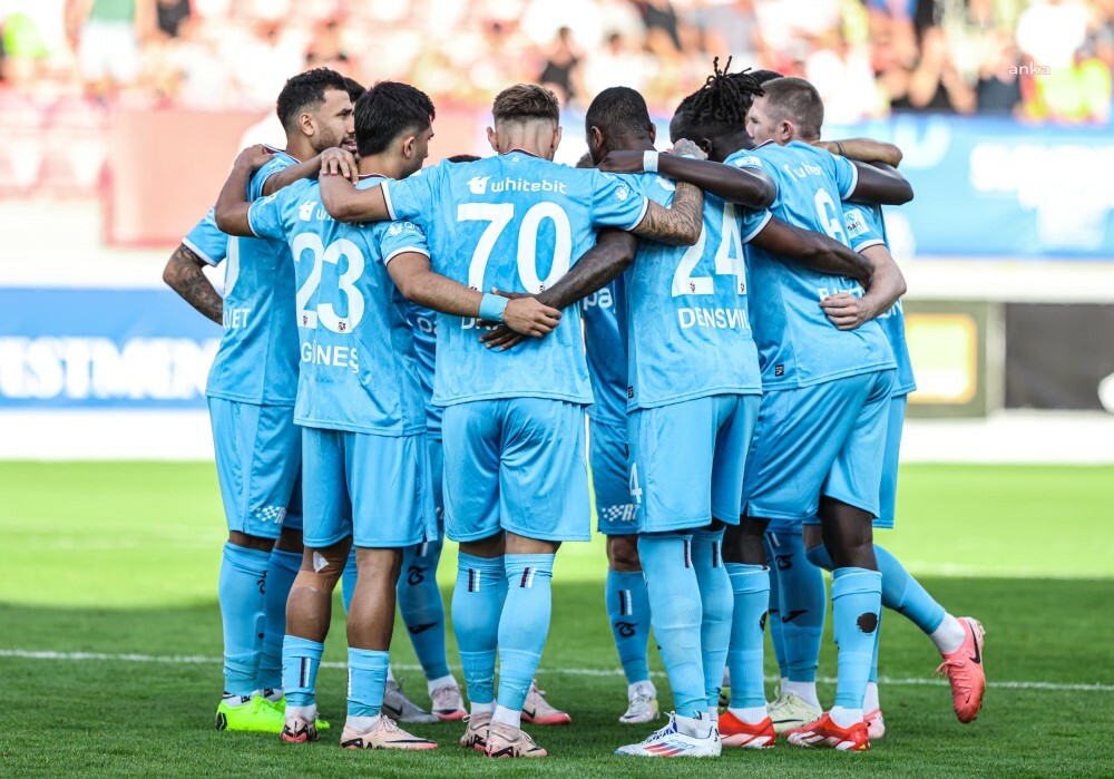 Trabzonspor Avrupa'da Rüzgar Gibi: Ruzomberok'u 2-0 Yendi, Avantajı Kaptı!
