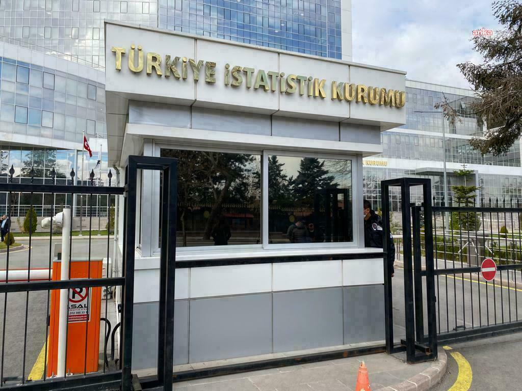 TÜİK: Ağustos ayında hizmet üretim endeksi yıllık yüzde 0,1 azaldı