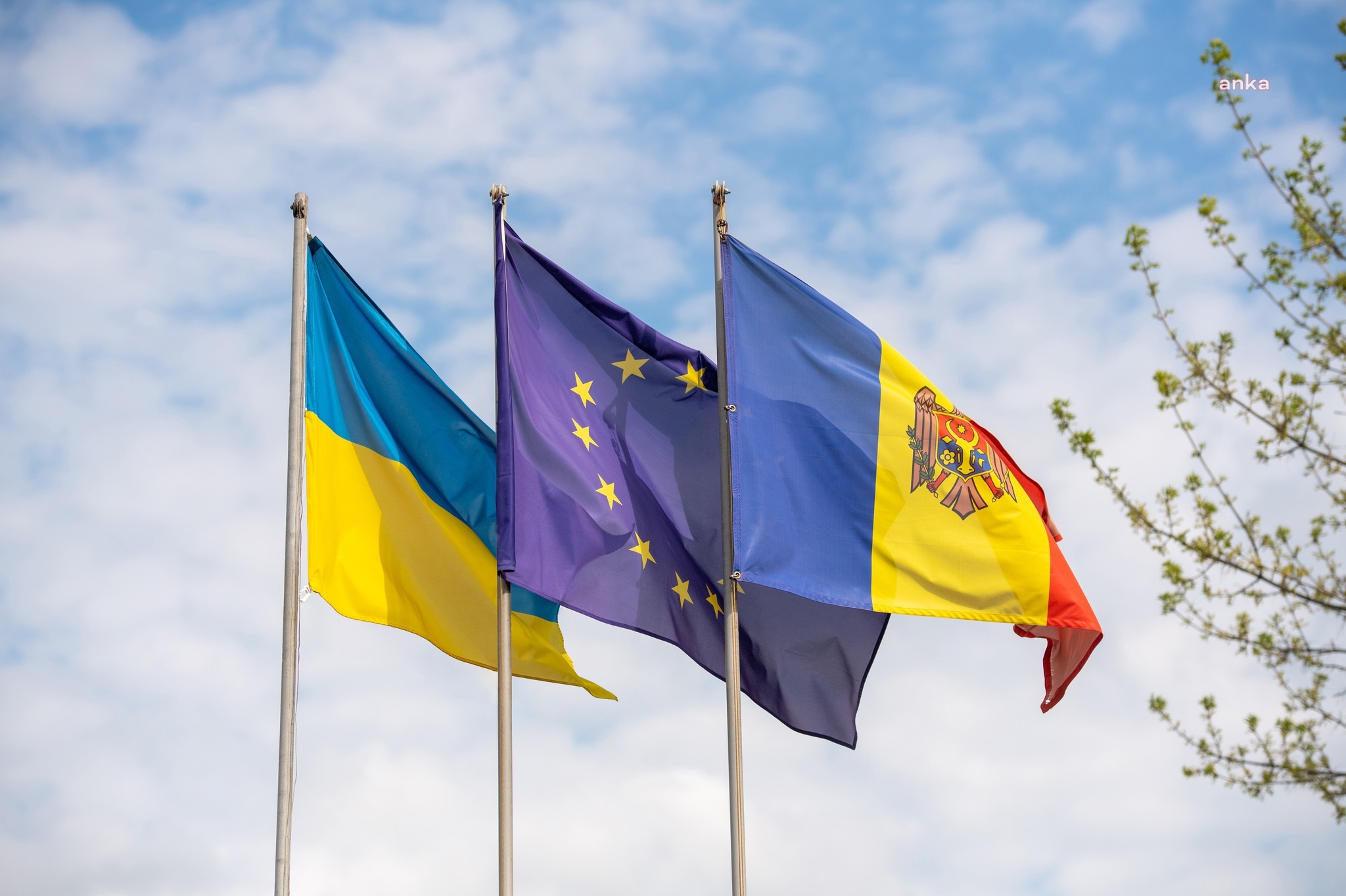 Ukrayna ve Moldova’nın AB’ye üyelik müzakereleri başladı