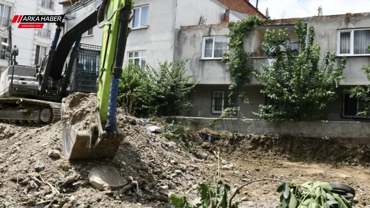 Esenyurt'ta Yeşilin Yeni Adresleri: Balıkyolu ve Atatürk Mahallelerine İki Yeni Park Geliyor!