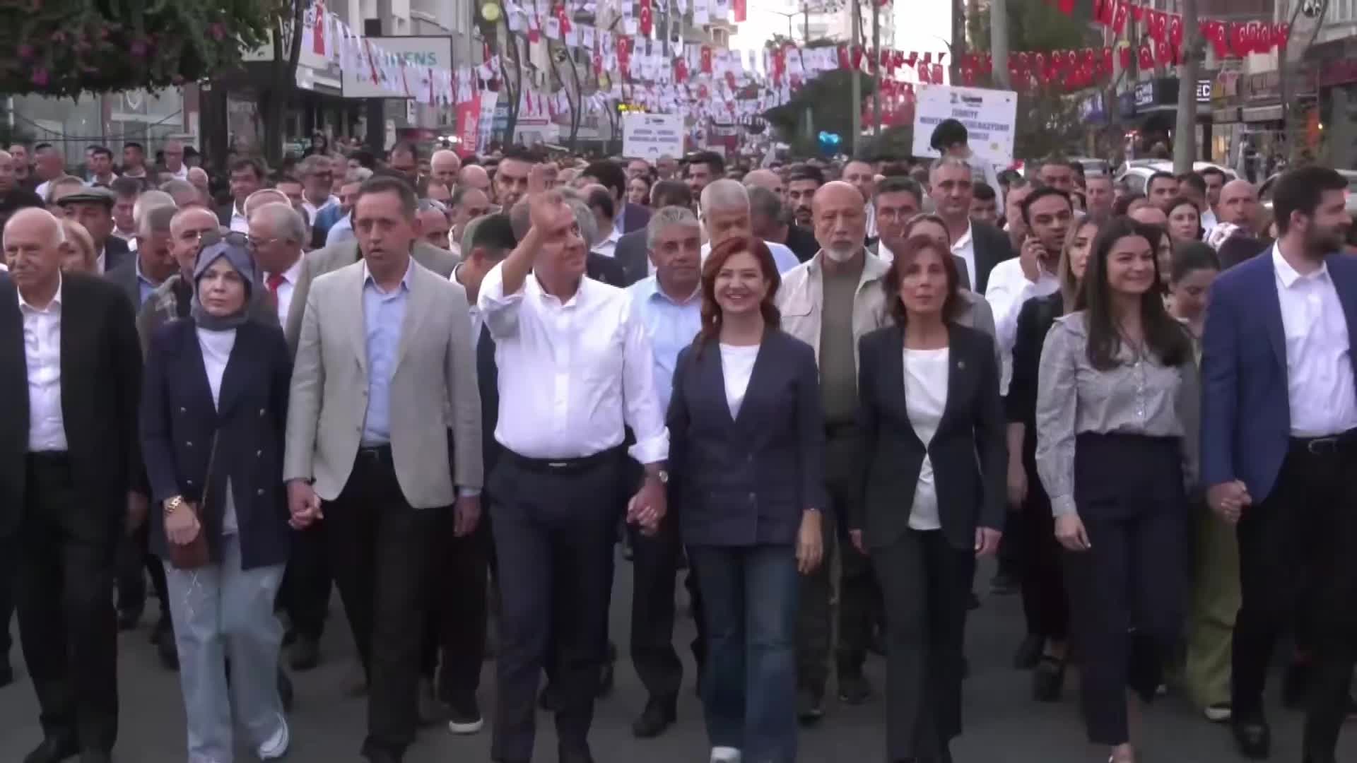 Tarsus Festivali Coşkuyla Başladı: Tarihin İzinde, Efsaneler İçinde