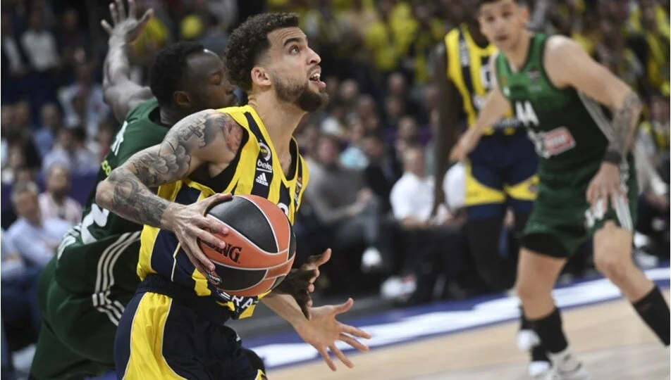  Fenerbahçe Beko, Panathinaikos'a 76-81 Yenildi