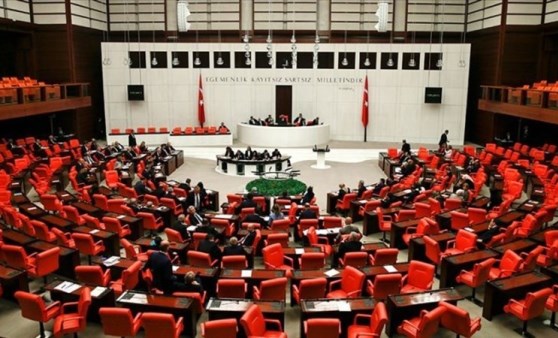 TBMM Genel Kurulu’nda İYİ Parti ve DEM Parti Arasında ‘Terörist’ Tartışması