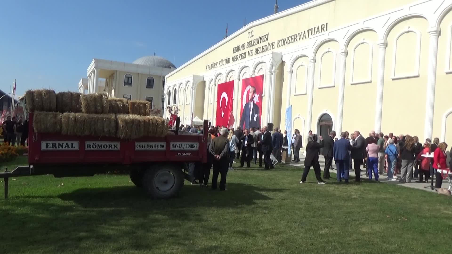 Edirne'deki Kadın Çiftçiler: "Köylerimizi Yeşillendirmek Zorundayız"