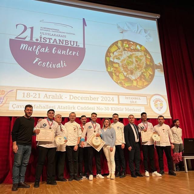 Silivri'li Genç Aşçılar, Uluslararası Gastronomi Festivalinden 6 Altın Madalya ile Döndü