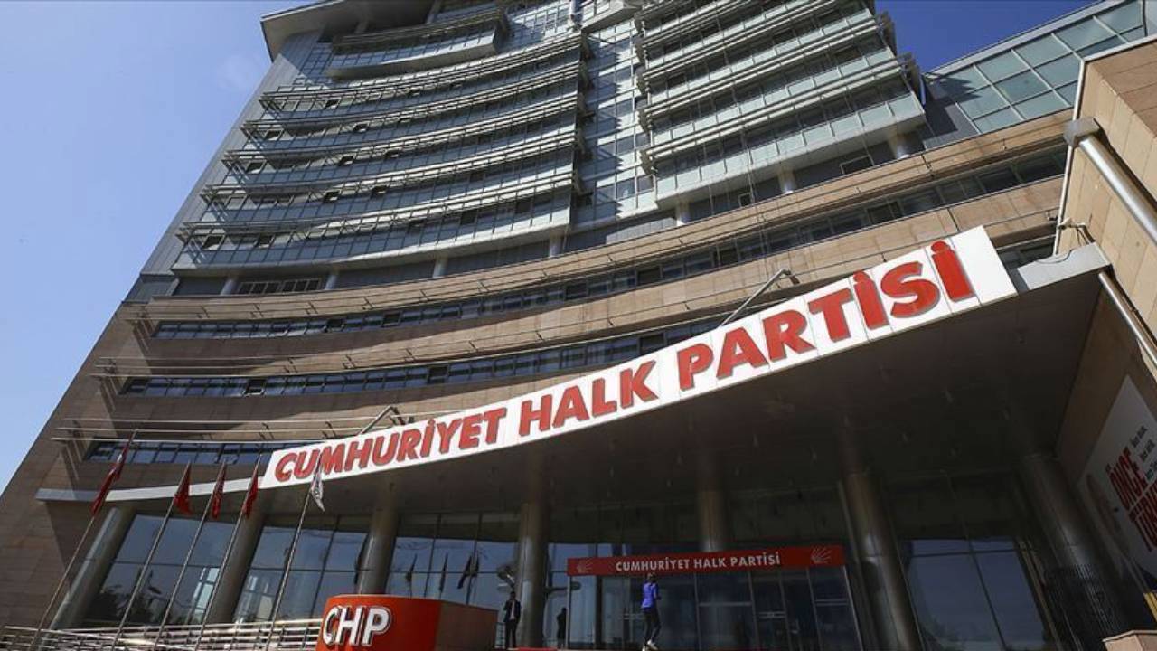 CHP'den Asgari Ücret Hamlesi: MYK Olağanüstü Toplanıyor