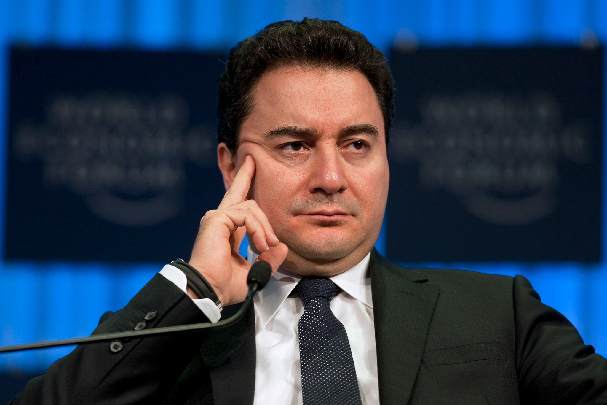 Ali Babacan’dan İktidara Sert Eleştiriler: "Türkiye’yi Anaların Ağlamadığı Bir Ülke Yapmak İçin Gerekeni Yapın"