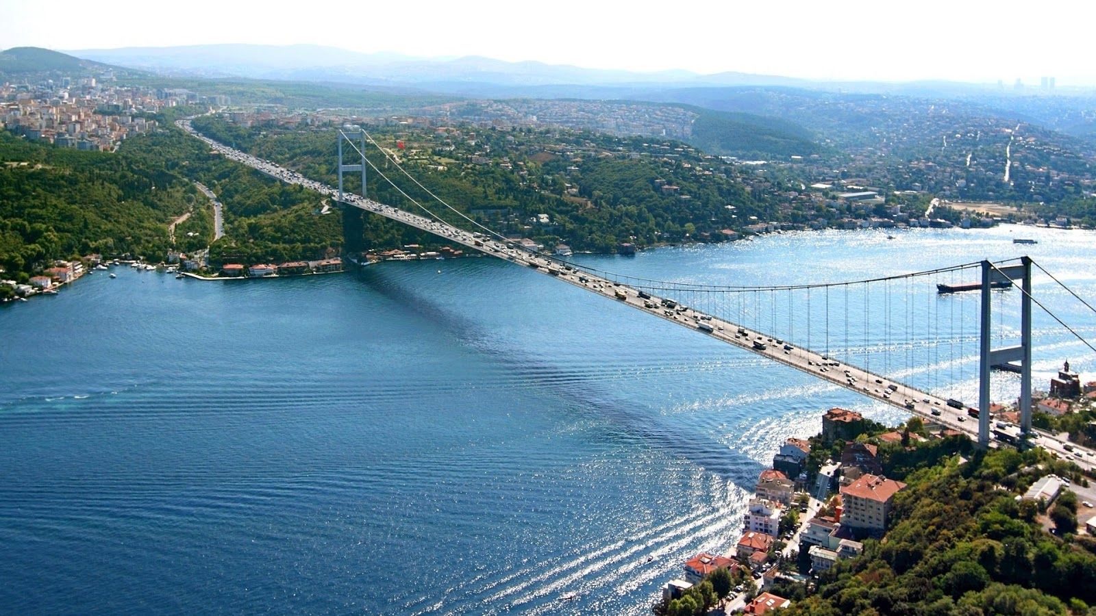 İstanbul Boğazı’nda Makine Arızası Yapan Tanker Emniyete Alındı, Gemi Trafiği Askıya Alındı