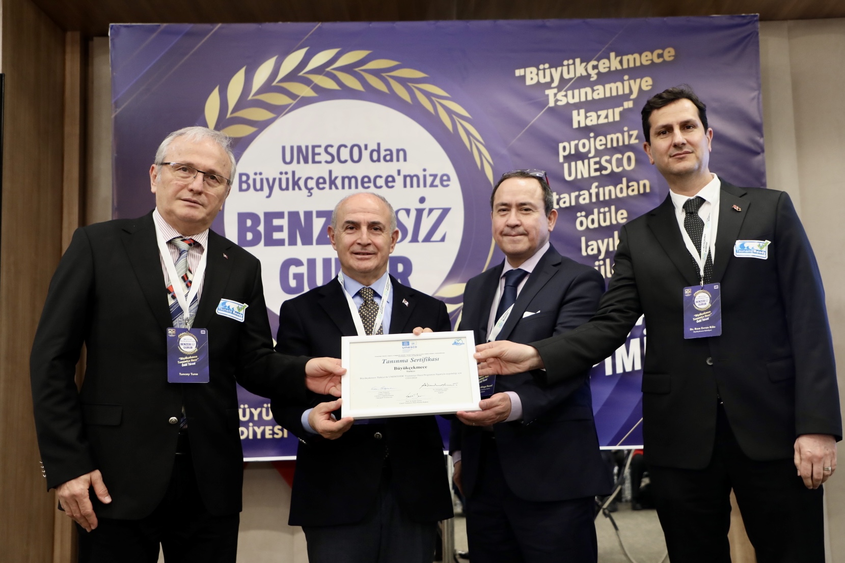 UNESCO'dan Büyükçekmece'ye "Tsunami Hazır Kent" Sertifikası