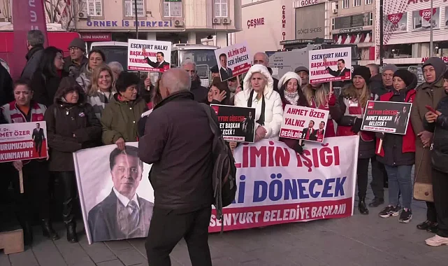 Fethi Açıkel ve Gökhan Yüksel’den Esenyurt’taki Demokrasi Nöbetine Destek